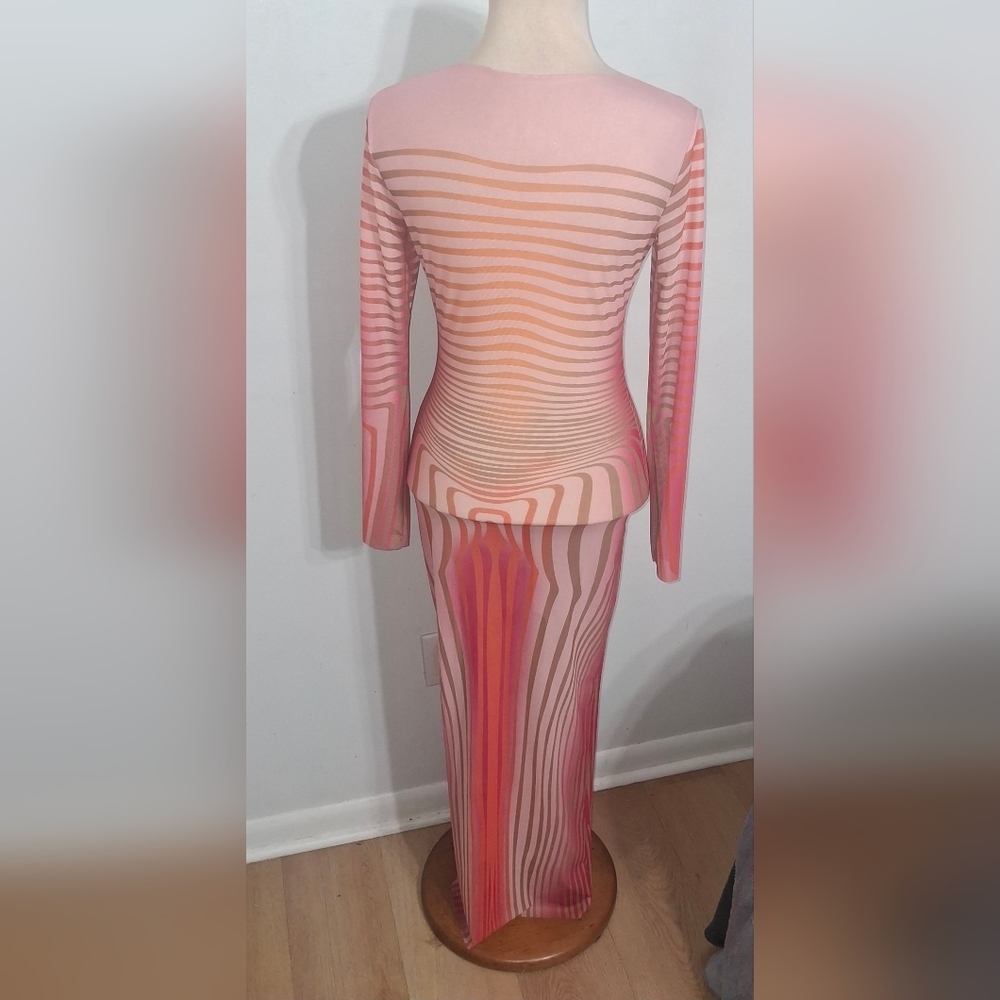 Gorgeous Long Sleeve Maxi Dress- W Sz Medium - Picture 5 of 6